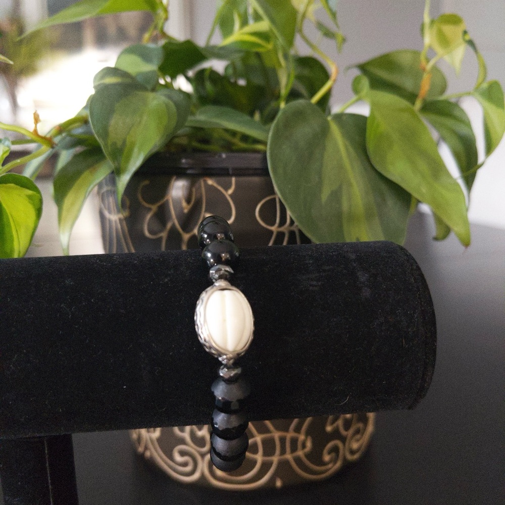 Silpada Blackboard Stretch Bracelet | B3169